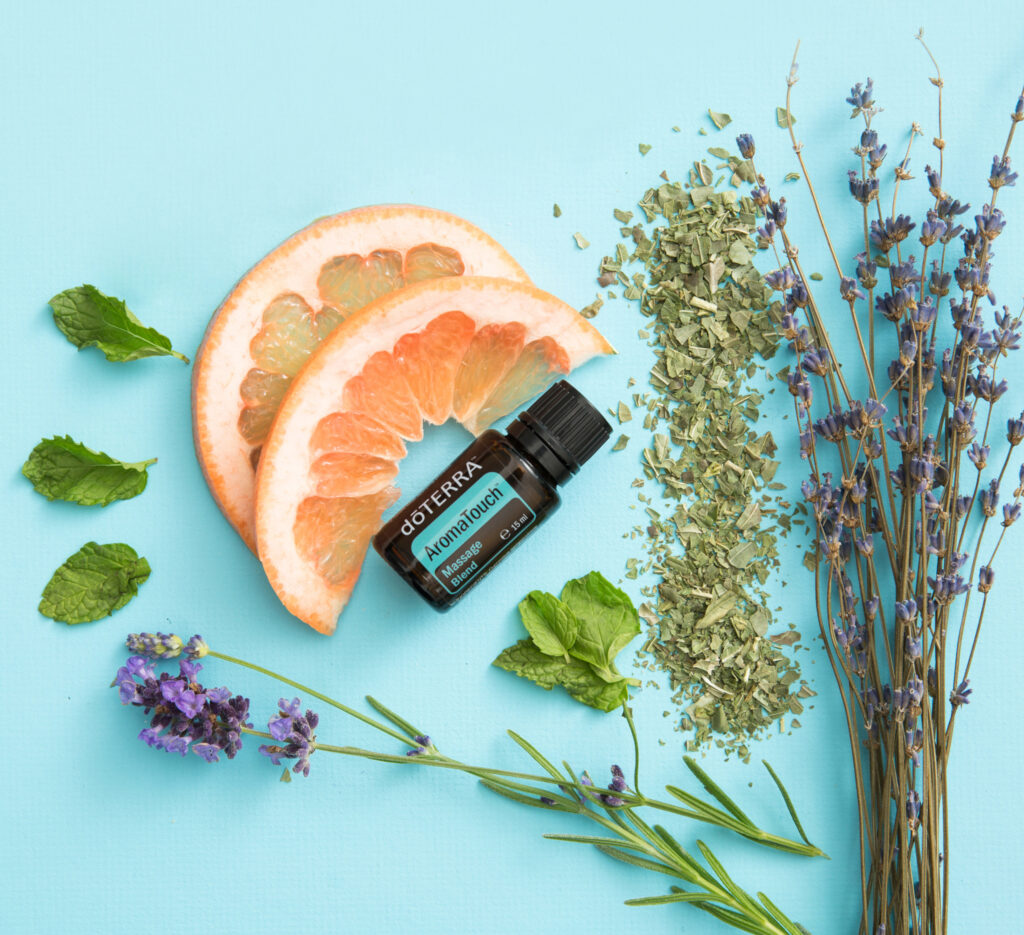 Składniki olejku doTERRA AromaTouch – cyprys, mięta, majeranek, bazylia, grejpfrut i lawenda